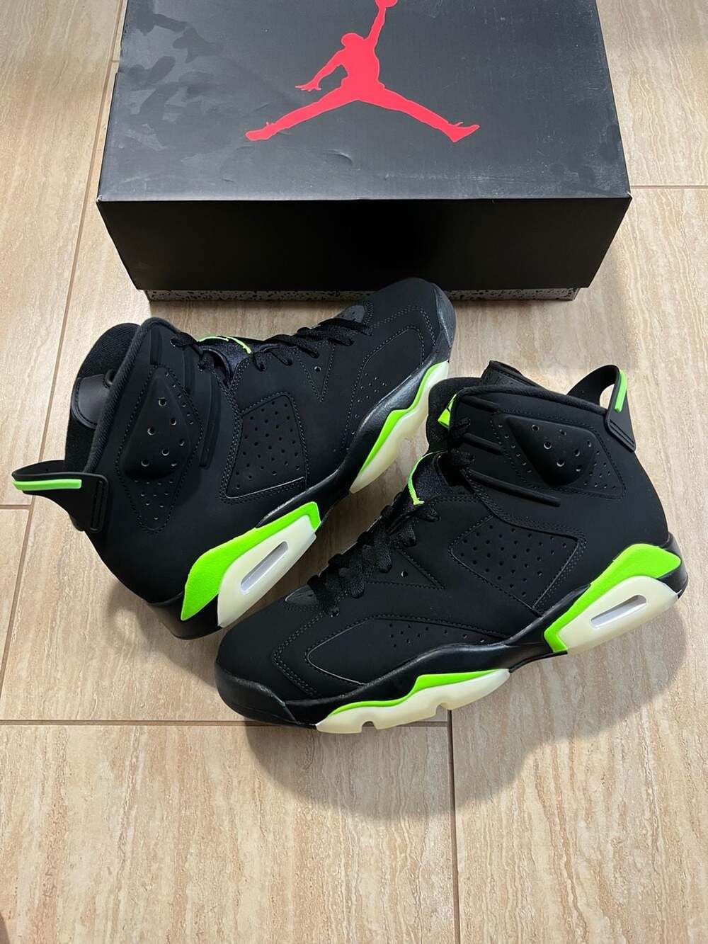 Air Jordan 6 Retro 'Electric Green' Size 10.5